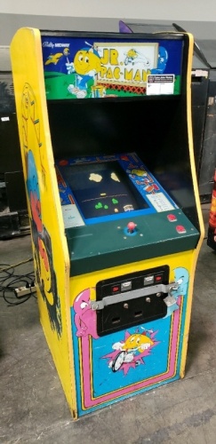 JR. PAC-MAN UPRIGHT CLASSIC ARCADE GAME BALLY MIDWAY