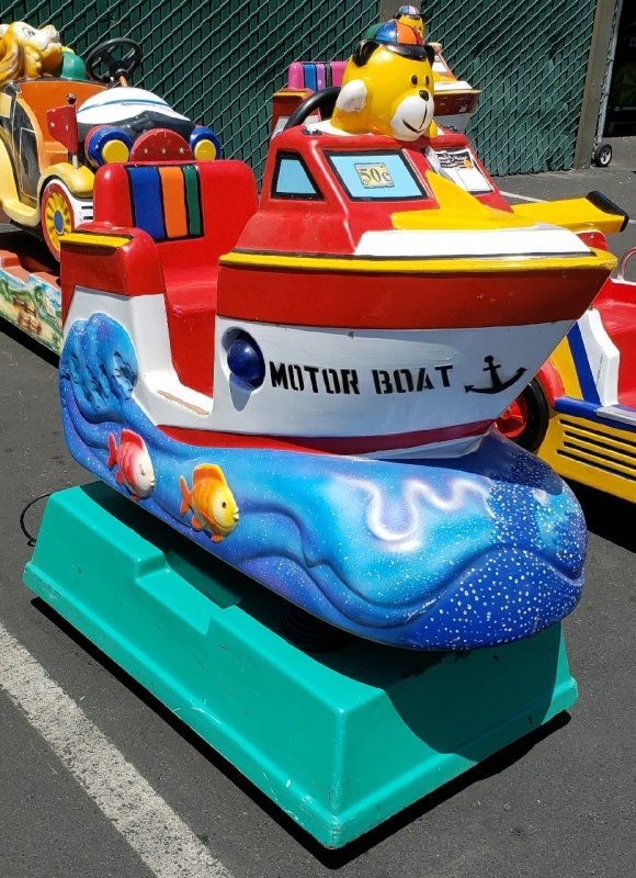 KIDDIE RIDE MINI MOTOR BOAT #2