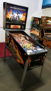 HARLEY DAVIDSON 3RD EDITION PINBALL MACHINE STERN