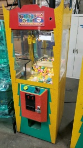 SNACK ATTACKER CANDY SHOVEL CRANE MACHINE #1