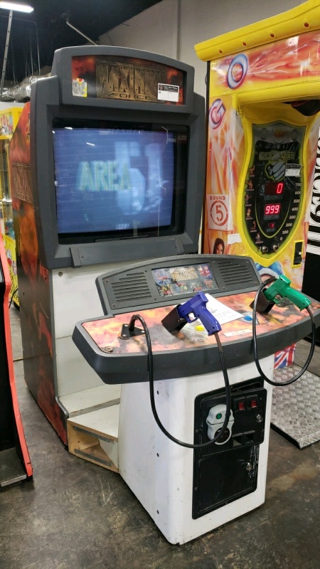 AREA 51 IN MAX FORCE SHOWCASE CABINET SHOOTER ARCADE GAME ATARI