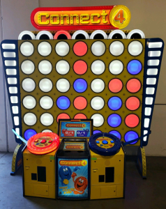 CONNECT 4 JUMBO DELUXE SIZE TICKET REDEMPTION GAME BAYTEK