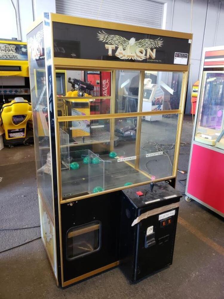 40 TALON PLUSH CLAW CRANE MACHINE