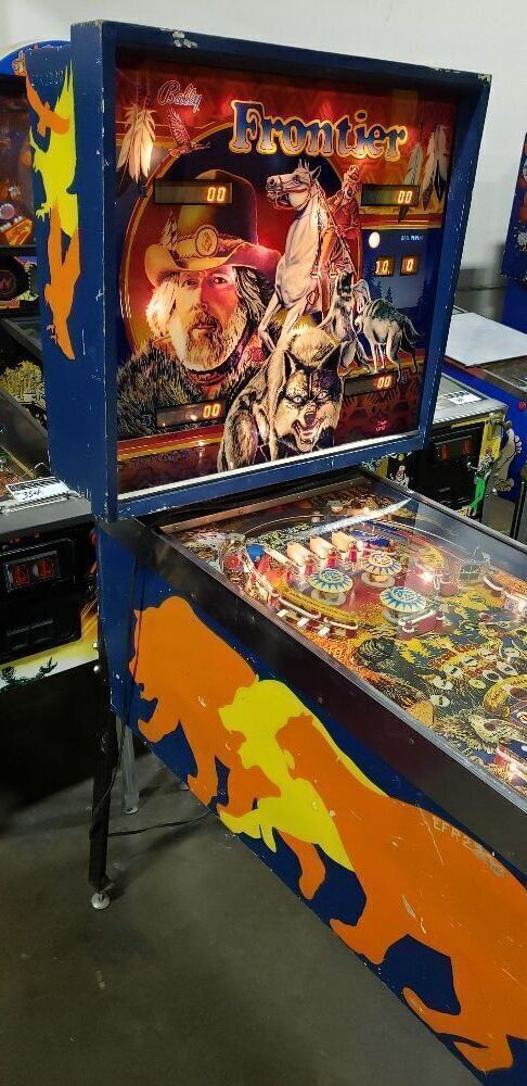FRONTIER PINBALL MACHINE CLASSIC BALLY 1980