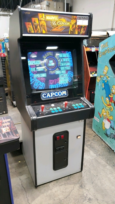 MARVEL VS CAPCOM 2 UPRIGHT ARCADE GAME CAPCOM