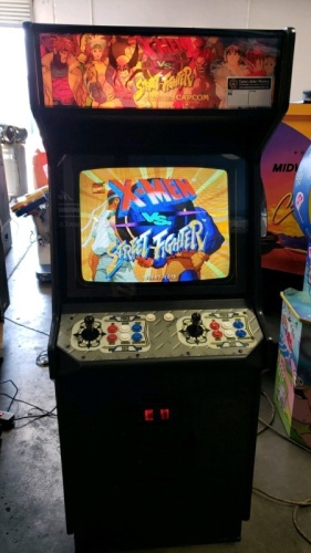 X-MEN VS. STREETFIGHTER CAPCOM UPRIGHT ARCADE GAME