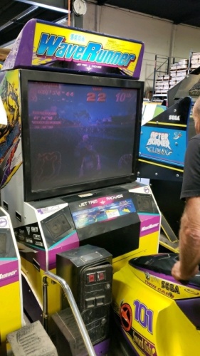 WAVE RUNNER 50 DELUXE MOTION ARCADE GAME SEGA