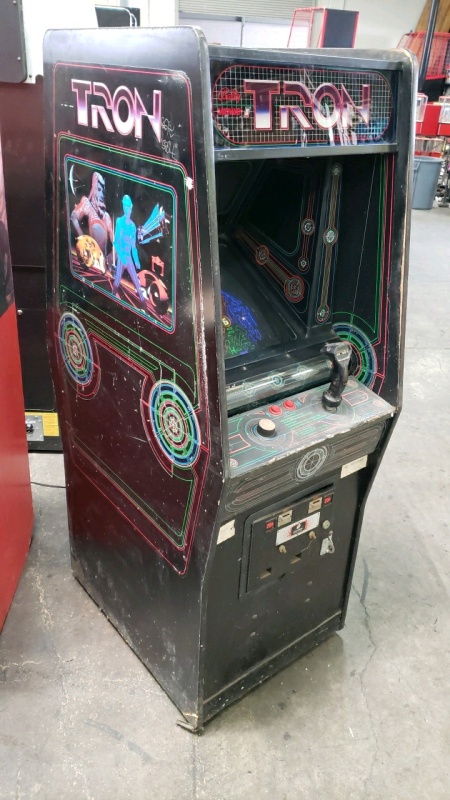 TRON CLASSIC UPRIGHT ARCADE GAME BALLY