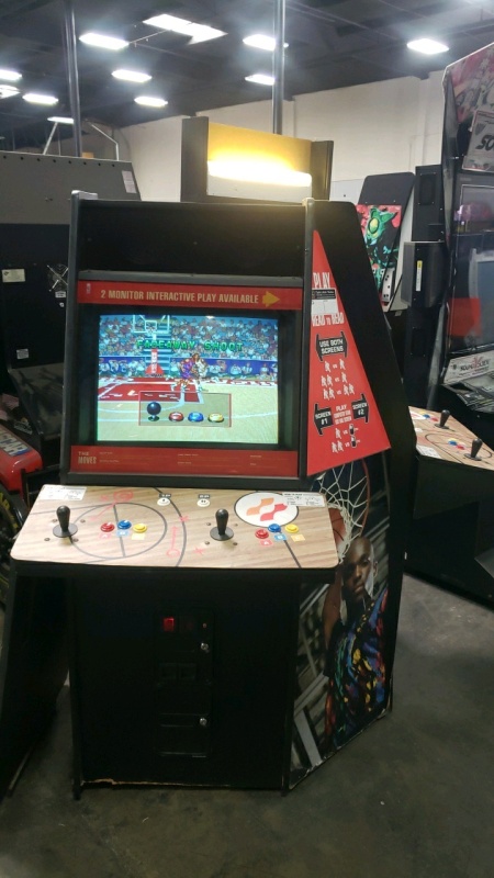 RUN N' GUN DUAL MONITOR BASKETBALL ARCADE GAME KONAMI