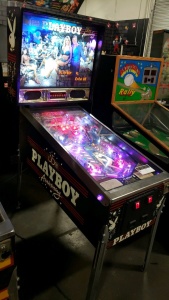 PLAYBOY 35TH ANNIVERSARY PINBALL MACHINE DATA EAST