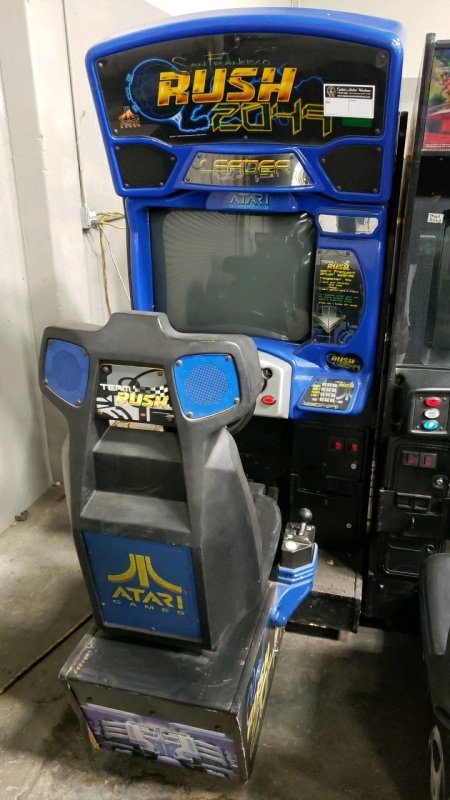 RUSH 2049 SITDOWN RACING ARCADE GAME ATARI