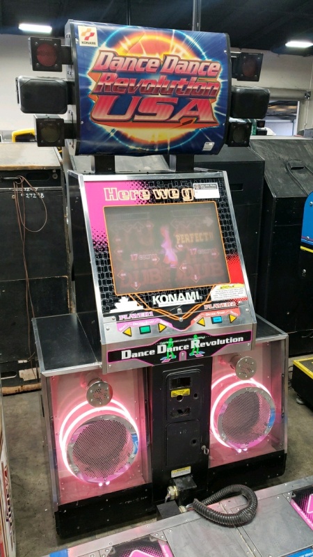 DANCE DANCE REVOLUTION USA 2 PLAYER MUSIC ARCADE GAME KONAMI BEMANI