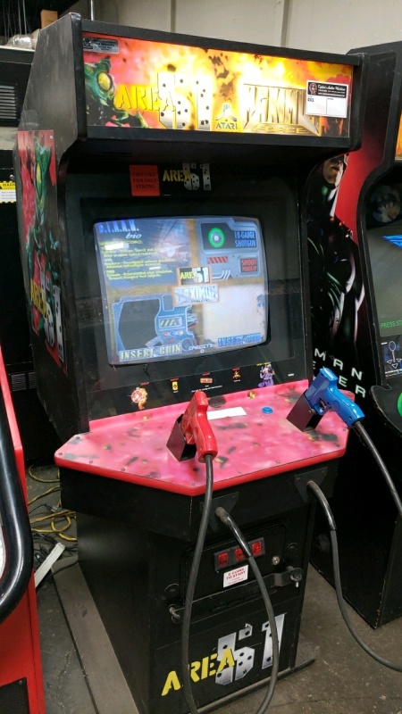 AREA 51 MAX FORCE COMBO SHOOTER ARCADE GAME