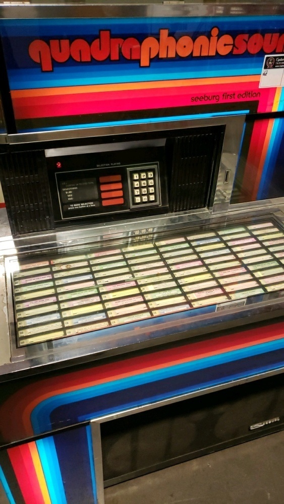 SEEBURG SQS160 QUADROPHONIC SOUND 45RPM RECORD MUSIC JUKEBOX
