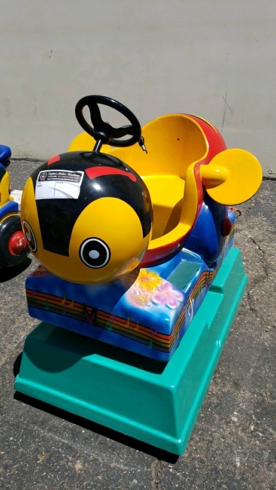 KIDDIE RIDE BUMBLE BEE