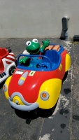 KIDDIE RIDE KERMIT THE FROG THE MUPPETS CAR RIDE - 2