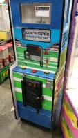 KICK N' CATCH BULK PRIZE VENDING GAME - 3