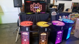 PAC-MAN BATTLE ROYALE DELUXE ARCADE GAME PEDESTALS W/ LCD MONITOR