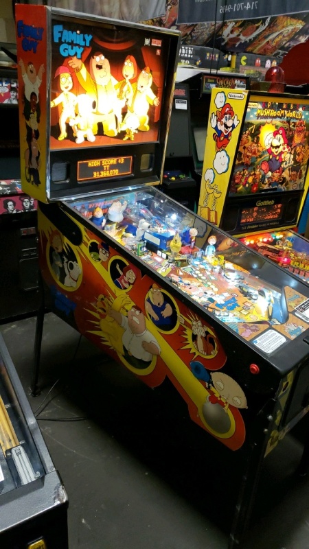 FAMILY GUY PINBALL MACHINE STERN