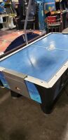 AIR HOCKEY TABLE DYNAMO JR SIZE W/ OVERHEAD SCORING - 3