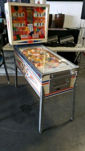 MASQUERADE CLASSIC PINBALL MACHINE GOTTLIEB 1966