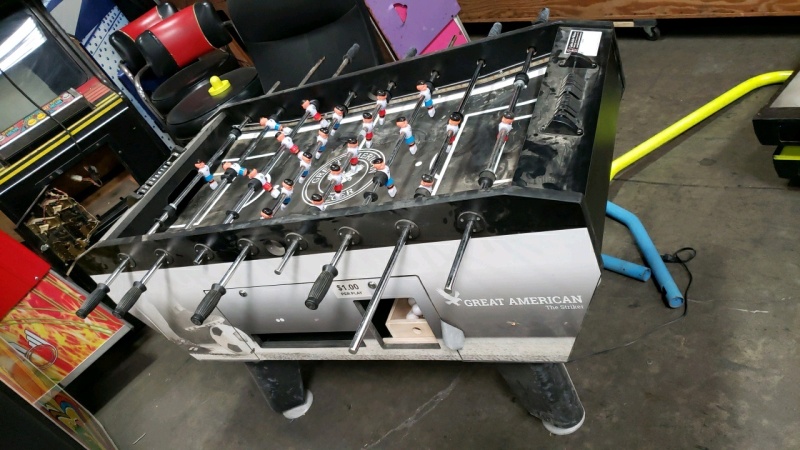 FOOSBALL GREAT AMERICAN STRIKER TABLE