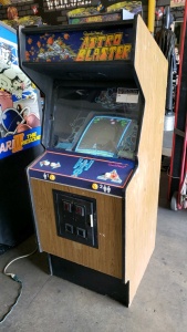 ASTRO BLASTER UPRIGHT CLASSIC ARCADE GAME