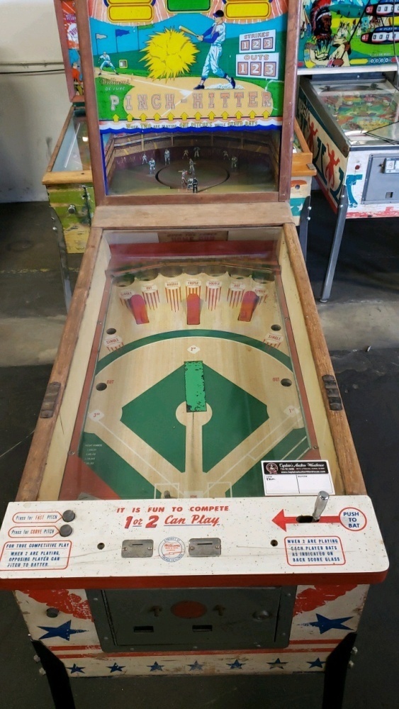 1959 WILLIAMS PINCH HITTER ELECTRO MECHANICAL PITCH & BAT ARCADE