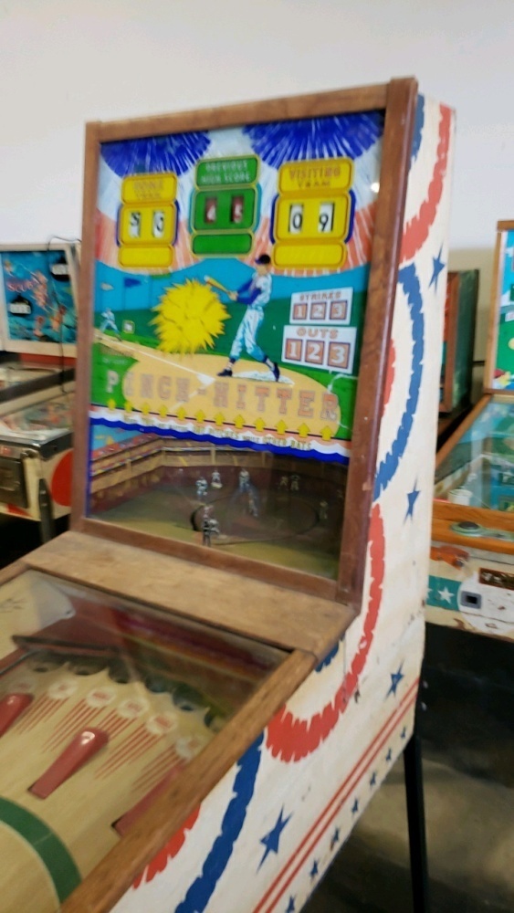 1959 WILLIAMS PINCH HITTER ELECTRO MECHANICAL PITCH & BAT ARCADE