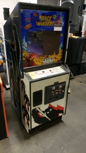 SPACE INVADERS CLASSIC UPRIGHT ARCADE GAME BALLY MIDWAY