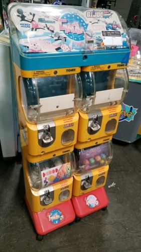 TOMY GACHA DUAL COLUMN CAPSULE VENDING MACHINE #2