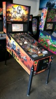 STAR WARS THE MANDALORIAN PRO MODEL PINBALL MACHINE STERN INC