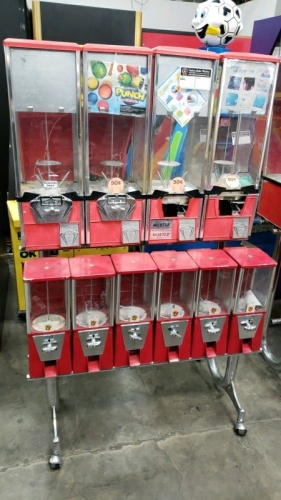 COMBO BULK VENDING CANDY CAPSULE RACK #8