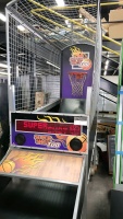 SUPER SHOT 2 SPORTS BASKETBALL REDEMPTION GAME by SKEEBALL - 4