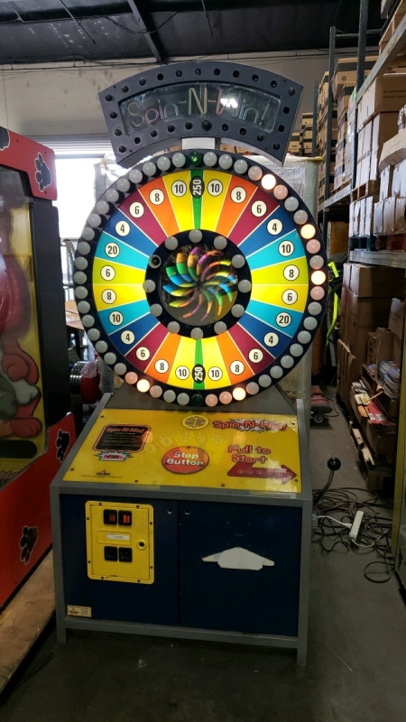 SPIN-N-WIN DELUXE TICKET REDEMPTION GAME SKEEBALL INC.