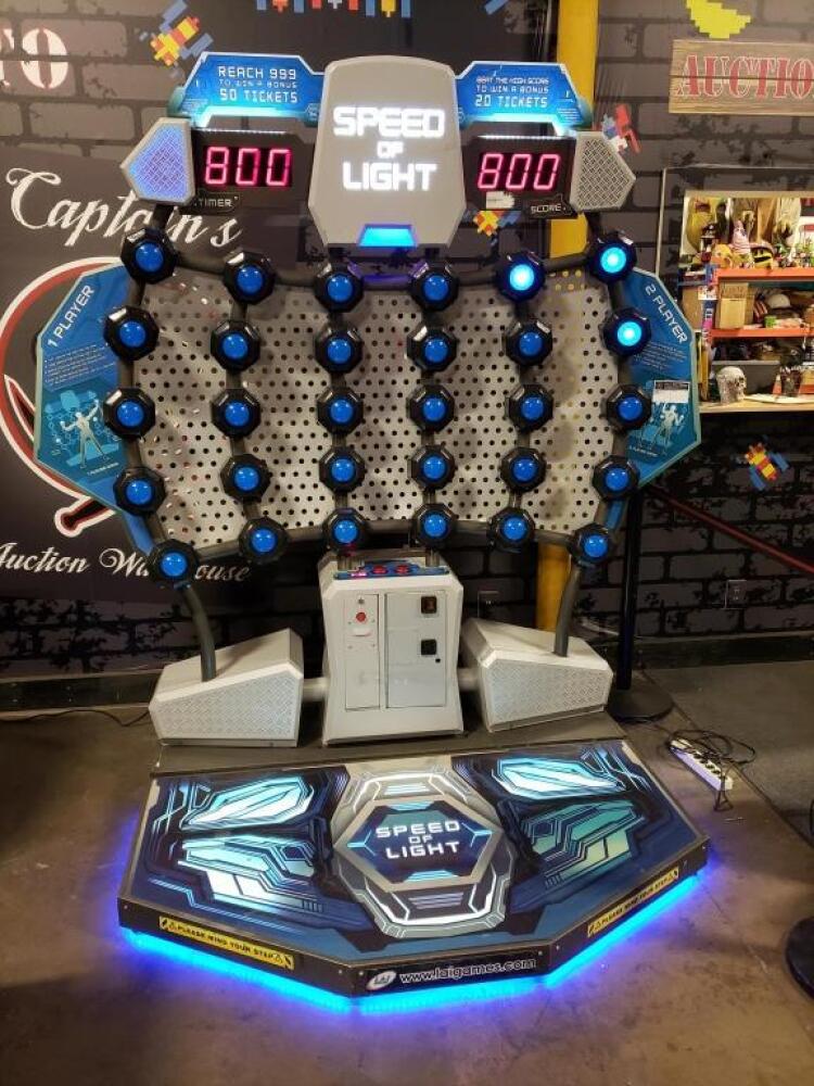 Speedlight Game SPEED OF LIGHT DELUXE TICKET REDEMPTION LAI GAMES