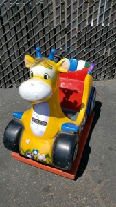 KIDDIE RIDE GIRAFFE