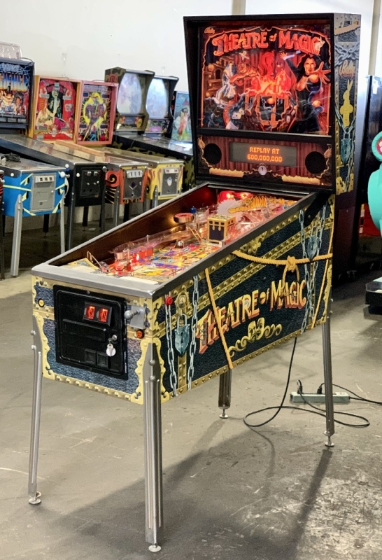 THEATRE OF MAGIC PINBALL MACHINE BALLY 1995