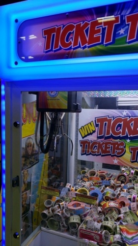 TICKET TIME TICKET ROLL MERCHANDISER CRANE MACHINE SMART