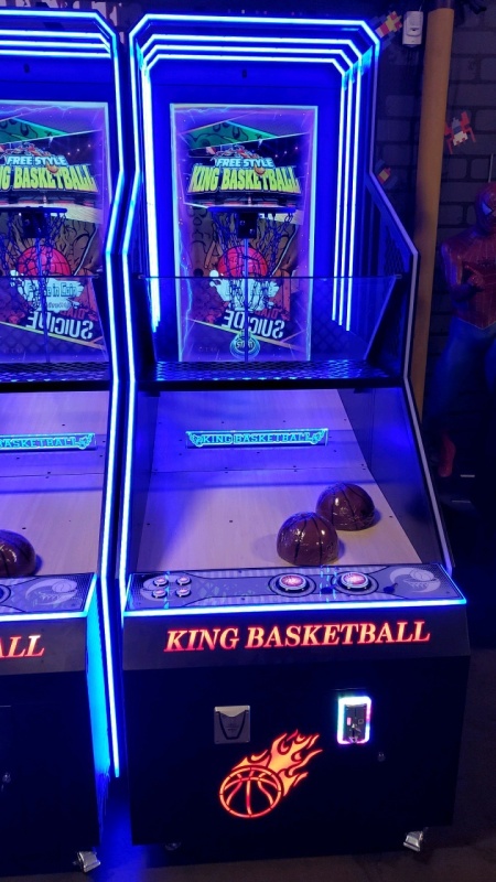 KING BASKETBALL SPORTS COMPETITION ARCADE GAME LCD BRAND NEW!!L@@K!!