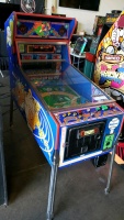 SLUGFEST WILLIAMS PITCH AND BAT CARD VENDING PINBALL GAME