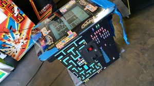 60 IN 1 MS PAC 20 YEAR W/ FRONT ARTWORK COCKTAIL TABLE ARCADE GAME BRAND NEW BUILT W/ LCD MONITOR #1