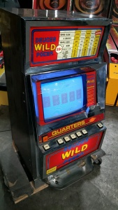 DEUCES WILD UPRIGHT ANTIQUE VIDEO POKER MACHINE