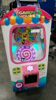 CANDY HOUSE LOLLIPOP VENDING GAME - 2