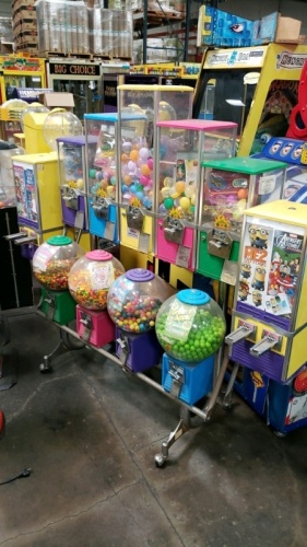 NORTHWESTERN GIANT MULTI COLOR CANDY CAPSULE STICKER VENDING RACK