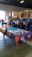 AIR HOCKEY TABLE 4 PLAYER SIZE COIN OP W/ LED LIGHTING