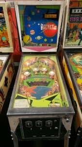 ROCKET III CLASSIC PINBALL MACHINE BALLY 1967