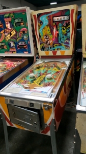 ABRA CA DABRA WEDGE HEAD PINBALL MACHINE GOTTLIEB 1975