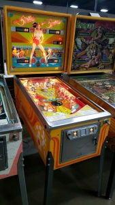 STRIKES & SPARES PINBALL MACHINE BALLY 1978