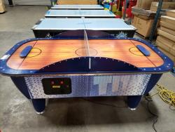 AIR HOCKEY TABLE TITAN ICE W/ OVERHEAD SCORE